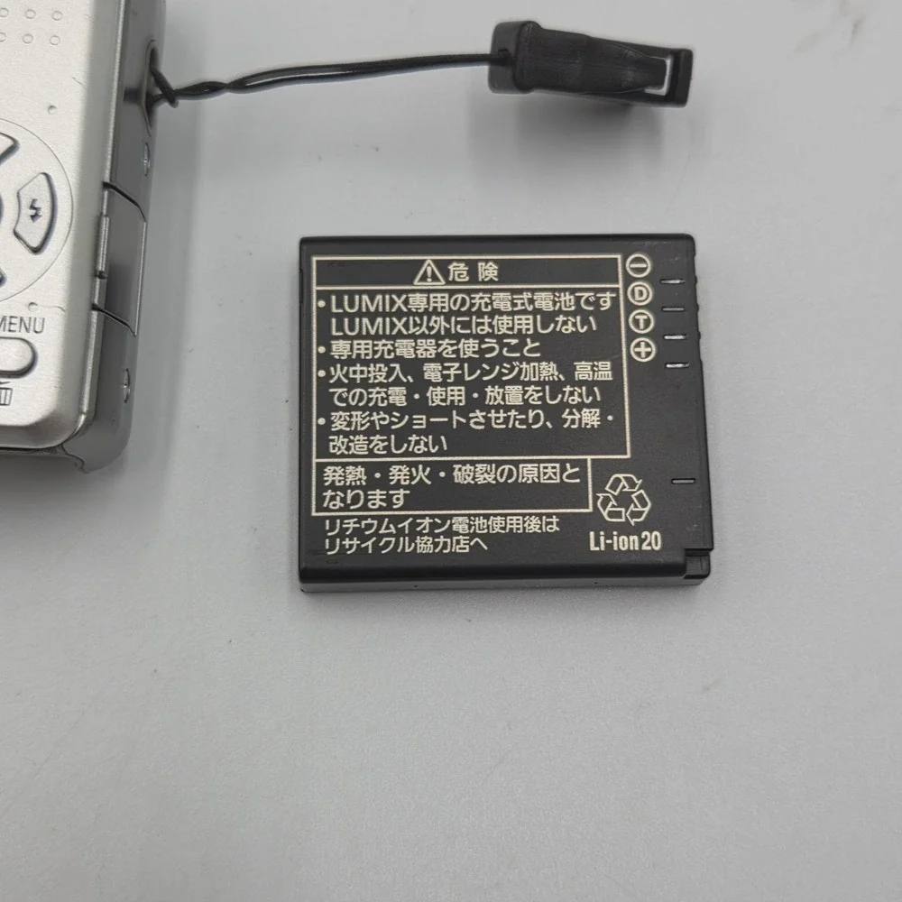Japan Import Panasonic Lumix DMC-FS7 10MP Digital Camera Silver Leica Lens Teste